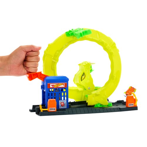Hot Wheels Snake Spiral Attack Track Set