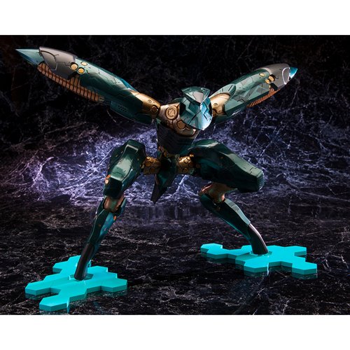 Metal Gear Solid 4: Guns of the Patriots Metal Gear Ray 1:100 Scale Model Kit