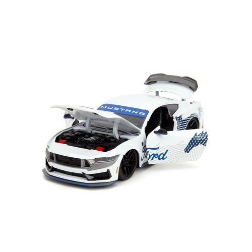 Bigtime Muscle 2024 Ford Mustang Dark Horse Glossy White 1:24 Scale Die-Cast Metal Vehicle