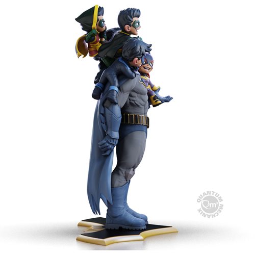 Batman Family Classic Q-Master Statue