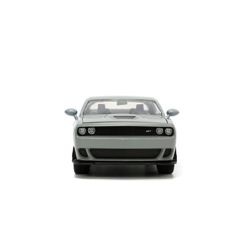 Tom and Jerry Hollywood Rides 2015 Dodge Challenger Hellcat 1:24 Scale Die-Cast Metal Vehicle with J