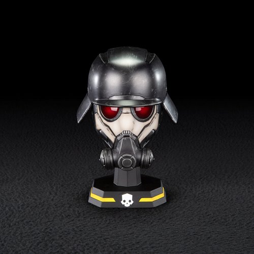 Helldivers 2 Field Chemist Helmet 1:4 Scale Prop Replica