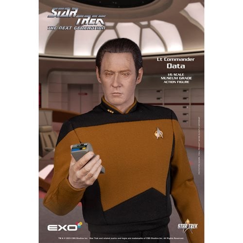 Star Trek: The Next Generation Lieutenant Commander Data Essential Version 1:6 Scale Action Figure