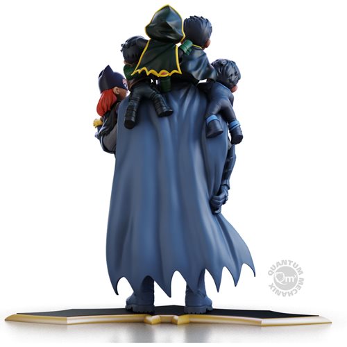 Batman Family Classic Q-Master Statue