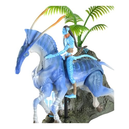 Disney Avatar 1 Movie World of Pandora Medium Deluxe Critter and Action Figure Case of 6