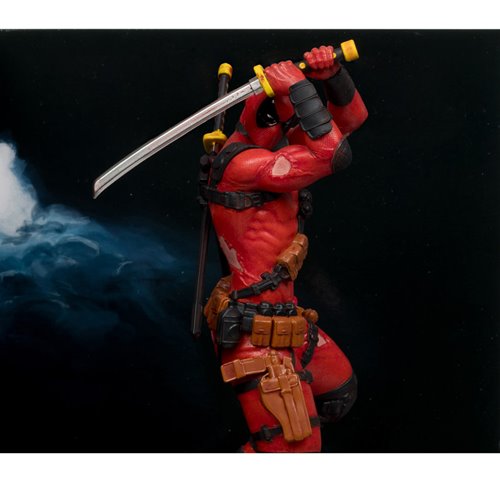 Marvel Wave 5 Deadpool #1 1:10 Scale Posed Figure with Scene