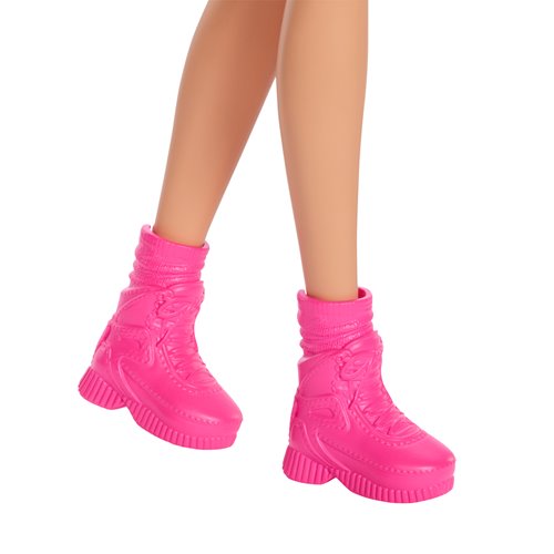 Barbie Family & Friends Malibu Outdoor Adventures Doll