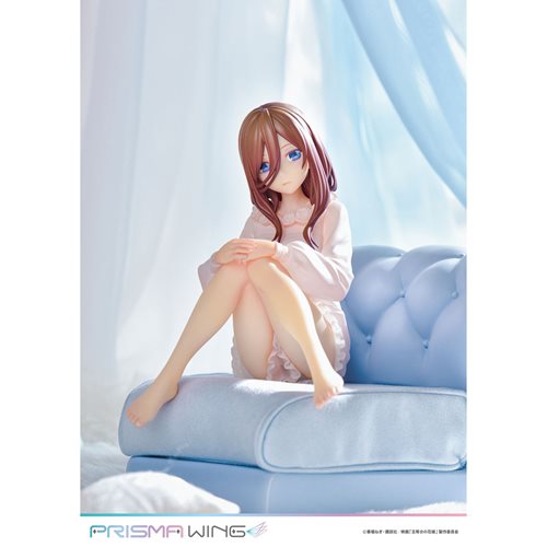 The Quintessential Quintuplets Miku Nakano 1:7 Scale Statue