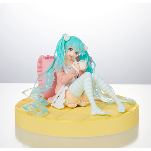 Vocaloid Hatsune Miku Original Casual Wear Version Statue