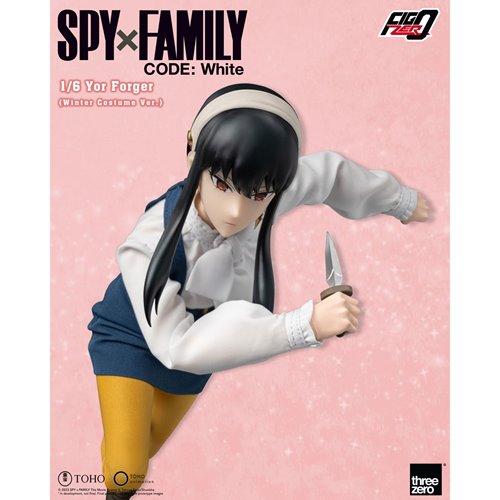 Spy x Family Code: White Yor Forger Winter Costume Version 1:6 Scale FigZero Action Figure