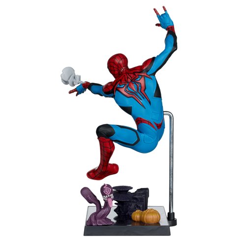 Marvel Rivals Wave 2 Spider-Man 1:6 Scale Posed Figure with Scene and Comic