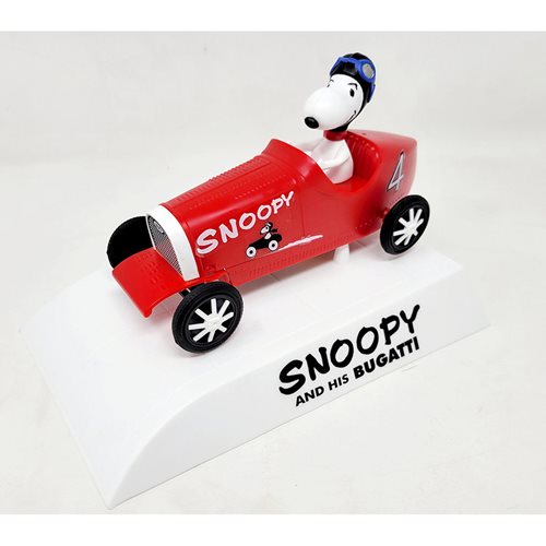 Peanuts Snoopy and his Classic Race Car Motorized Model Kit