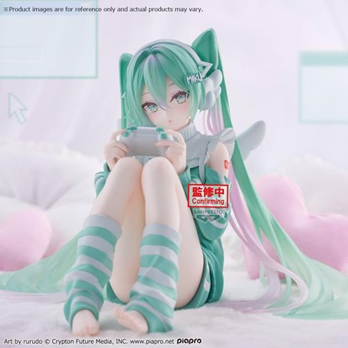 Vocaloid Hatsune Miku Game Version Holiday Memories Statue