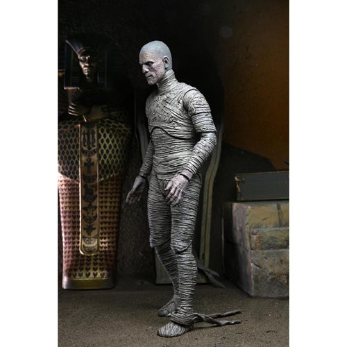 Universal Monsters Ultimate Mummy Color Version 7-Inch Scale Action Figure