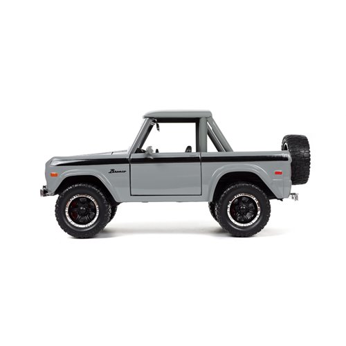 Just Trucks 1973 Ford Bronco Gray 1:24 Scale Die-Cast Metal Vehicle with Tire Rack