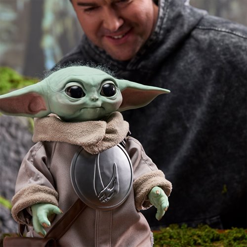 Star Wars Ultimate Grogu 1:1 Scale Premium Animatronic Limited Edition Life-Size Replica with Postcard
