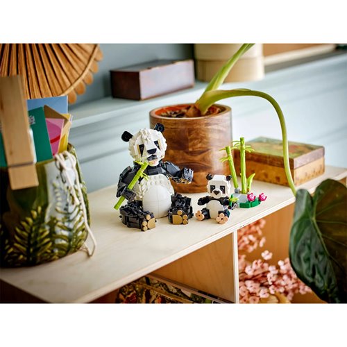 LEGO Creator 31165 Wild Animals: Panda Family 3-in-1