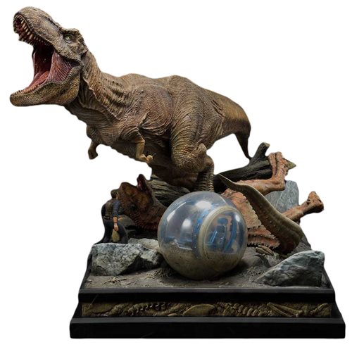 Jurassic World: Fallen Kingdom T-Rex and Carnotaurus Deluxe Ver. Legacy Museum Collection 1:15 Scale Diorama