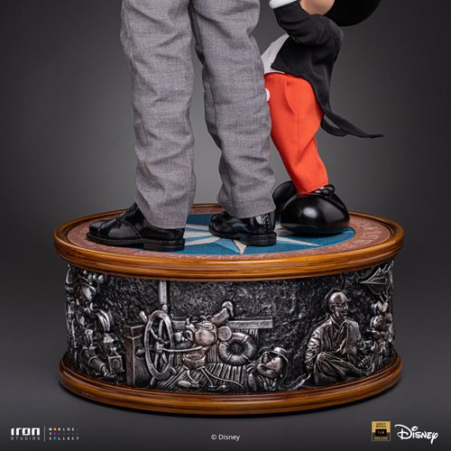 Disney Classics Walt Disney & Mickey Mouse Legacy Replica 1:4 Limited Edition Statue