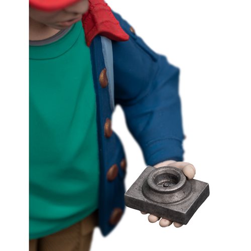 Stranger Things Dustin the Pathfinder Mini Epics Vinyl Figure