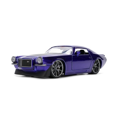 Bigtime Muscle 1971 Chevrolet Camaro Candy Purple 1:24 Scale Die-Cast Metal Vehicle