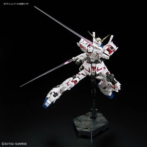 Gundam Unicorn Real Grade 1:144 Scale Model Kit
