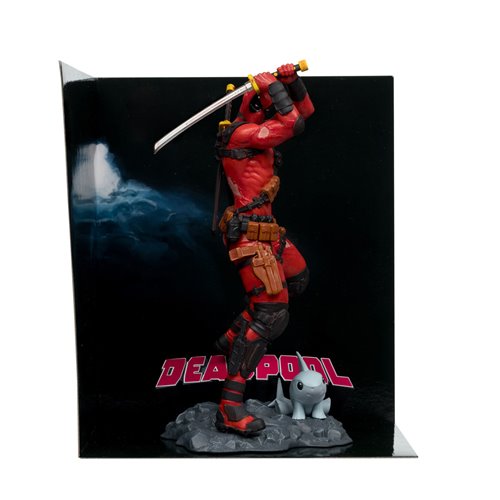 Marvel Wave 5 Deadpool #1 1:10 Scale Posed Figure with Scene