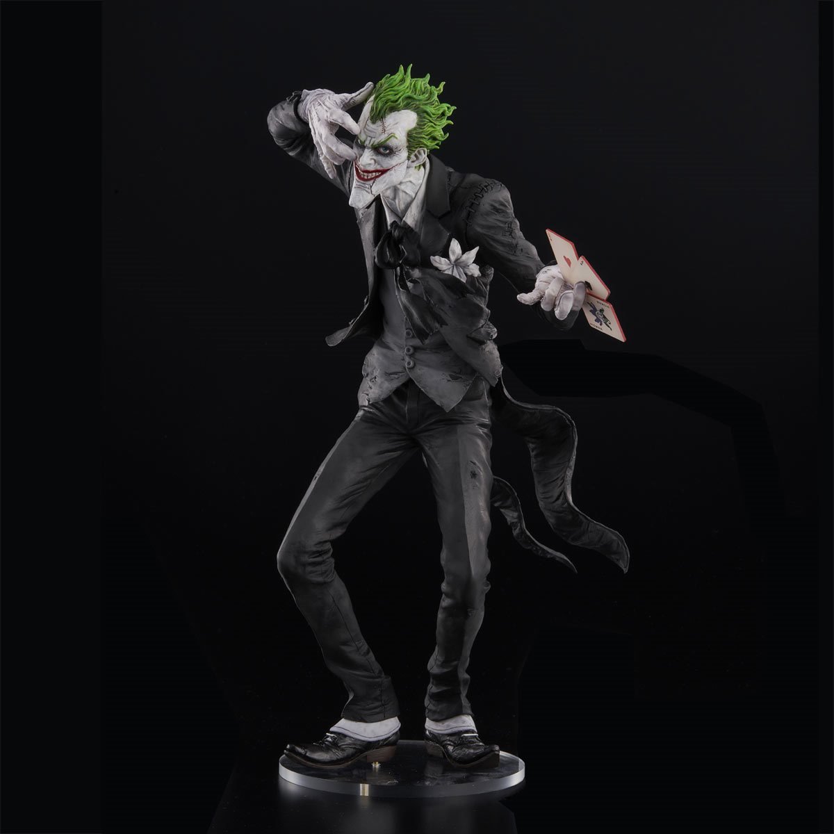 DC Funko POP! Heroes The Joker Vinyl Figure [Black Suit] 